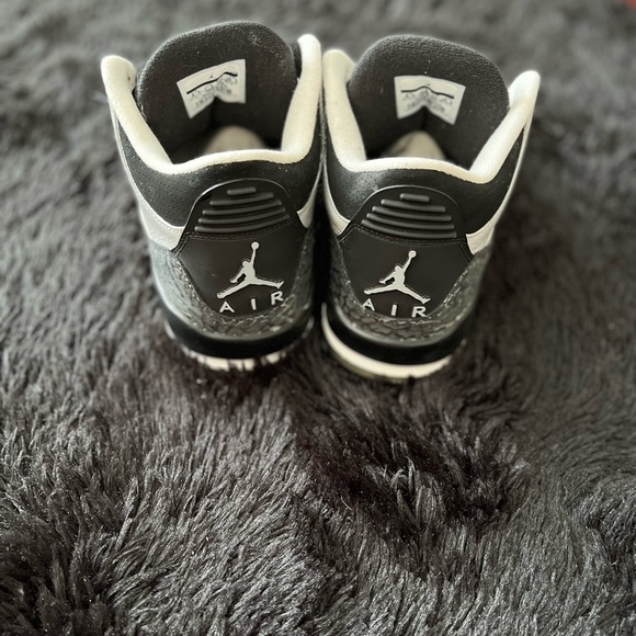 Men’s retro Jordan 3’s Wolf Grey size 8.5 - Picture 3 of 7